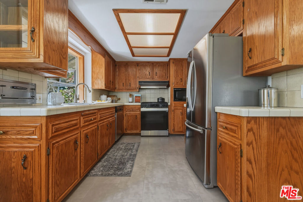 13155 Margate Street Property Photo 21