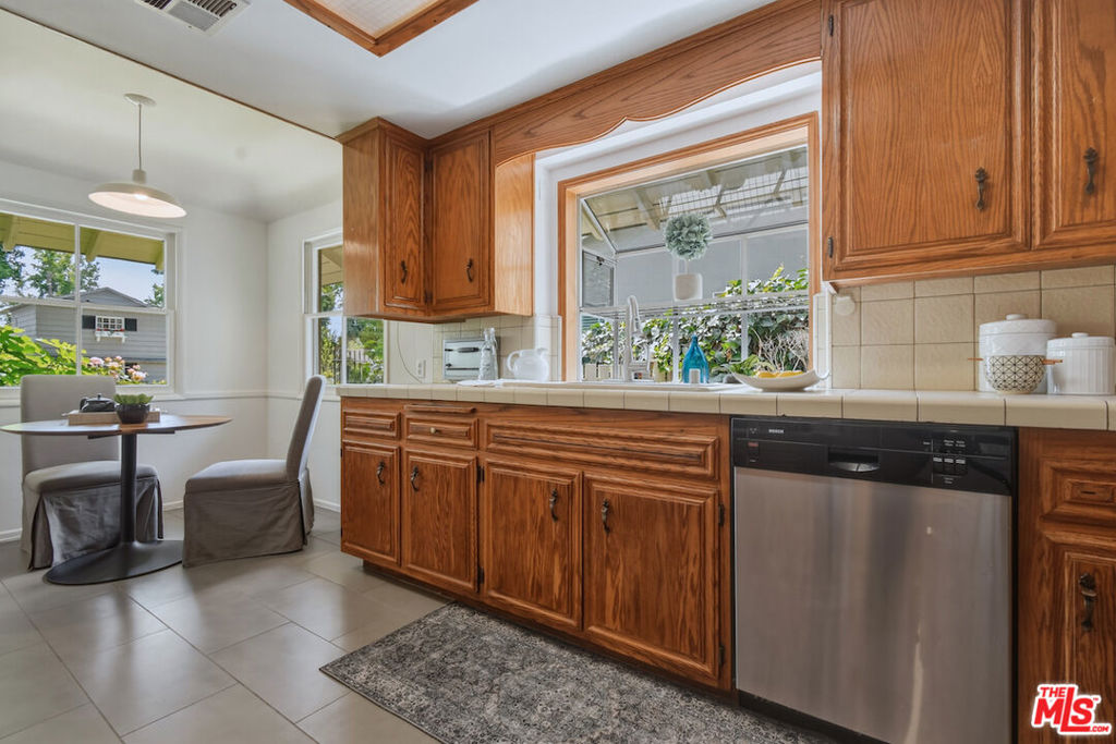 13155 Margate Street Property Photo 22