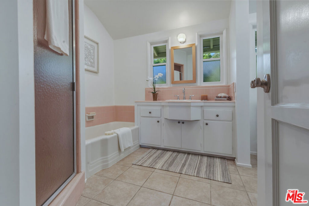 13155 Margate Street Property Photo 33