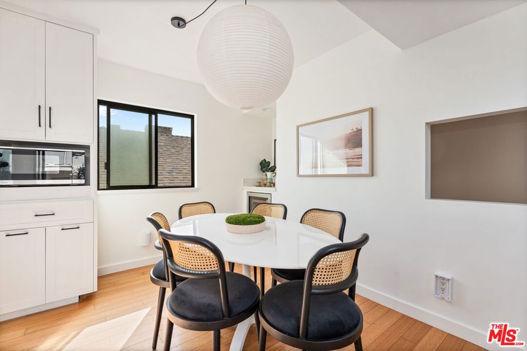 11 Mast Street B Property Photo 17