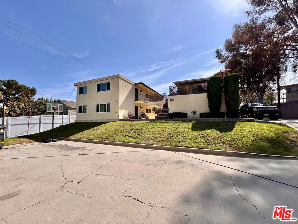26377 Hillcrest Avenue Property Photo 5