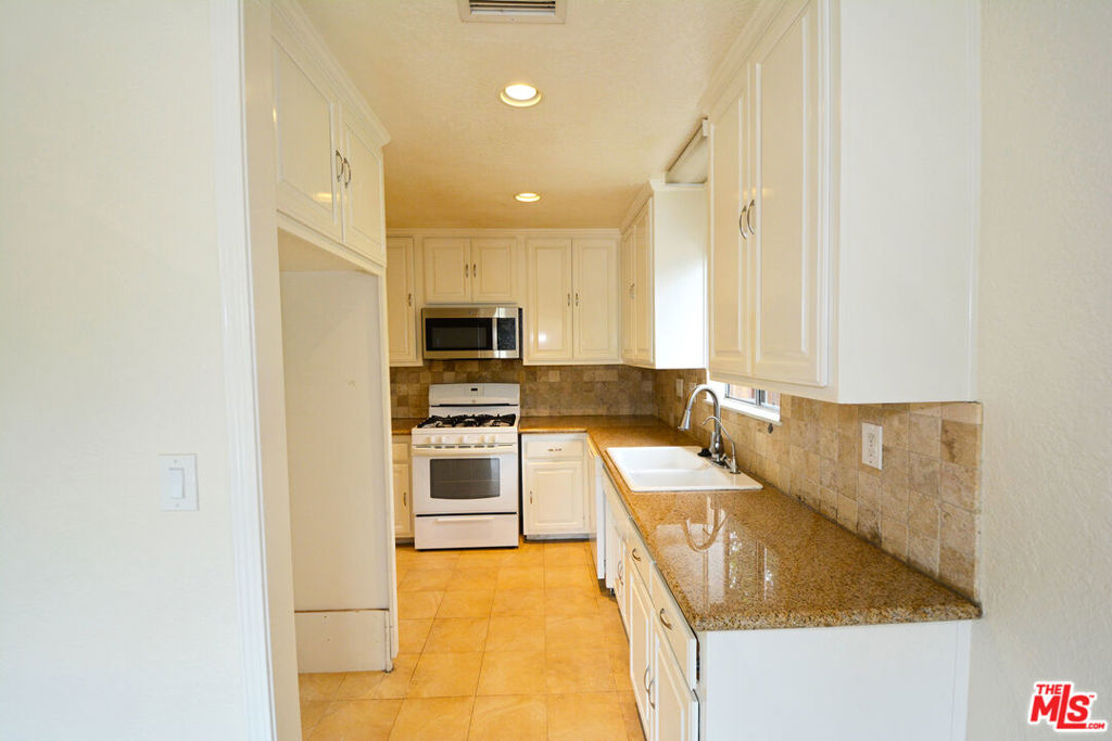 3630 2nd Avenue Property Photo 16