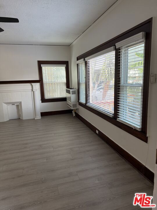 1406 S St Andrews Place Property Photo 6