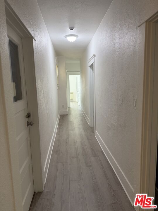 1406 S St Andrews Place Property Photo 14