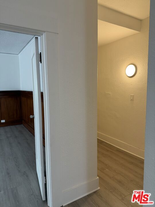 1406 S St Andrews Place Property Photo 15