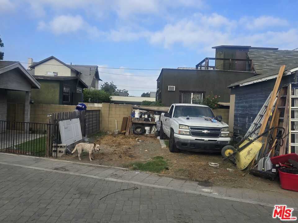 1448 W 36th Street Property Photo 7