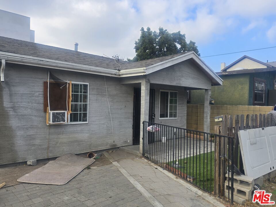 1448 W 36th Street Property Photo 8