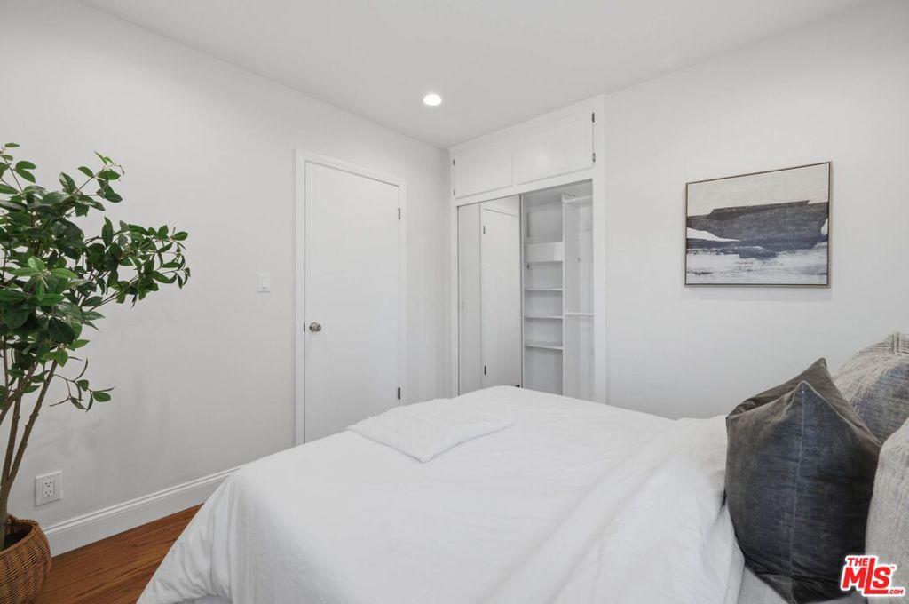 5221 Purdue Avenue Property Photo 17