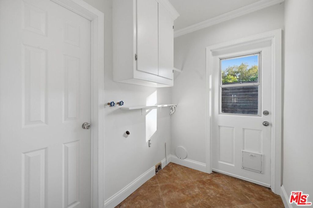 5221 Purdue Avenue Property Photo 24
