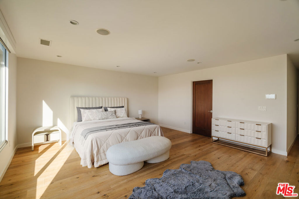 3423 Scadlock Lane Property Photo 15