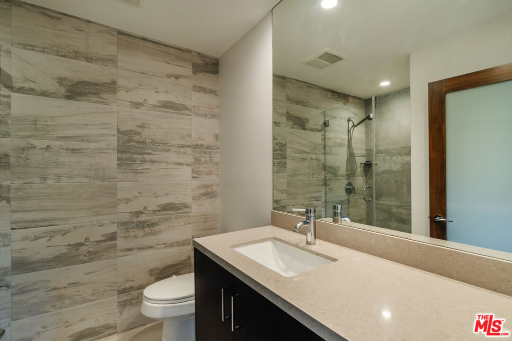 3423 Scadlock Lane Property Photo 16