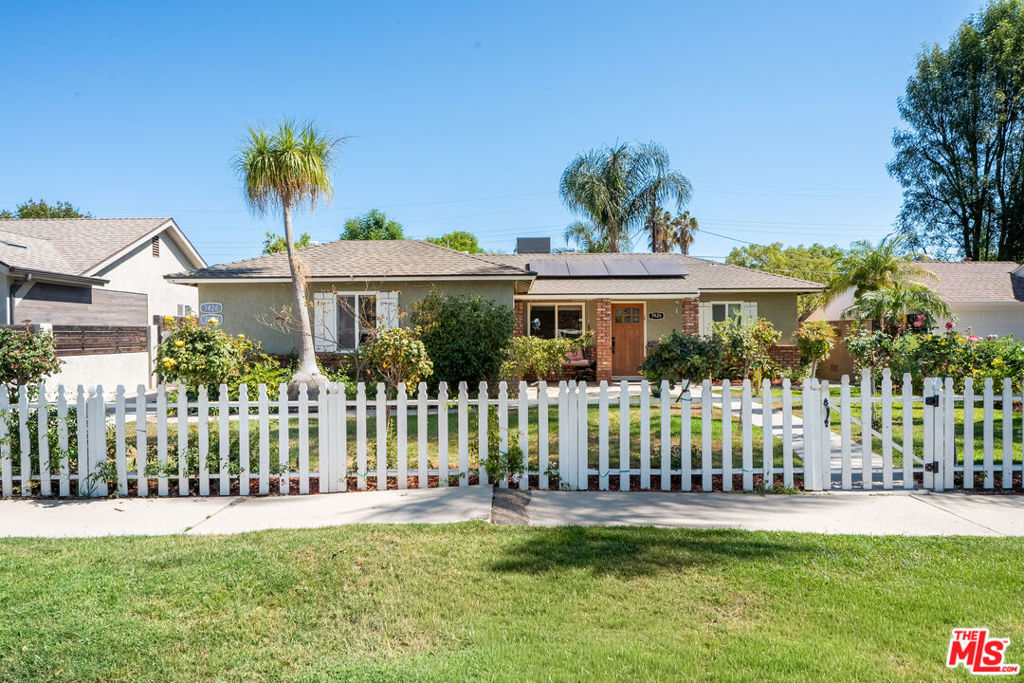 7426 Caldus Avenue Property Photo 1