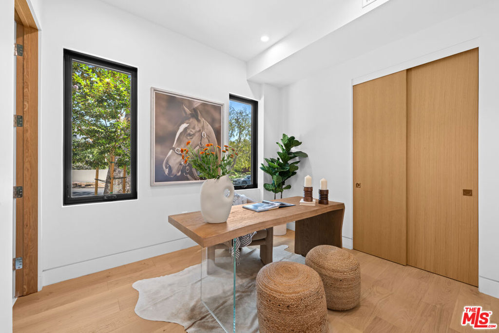 1325 Thayer Avenue Property Photo 6