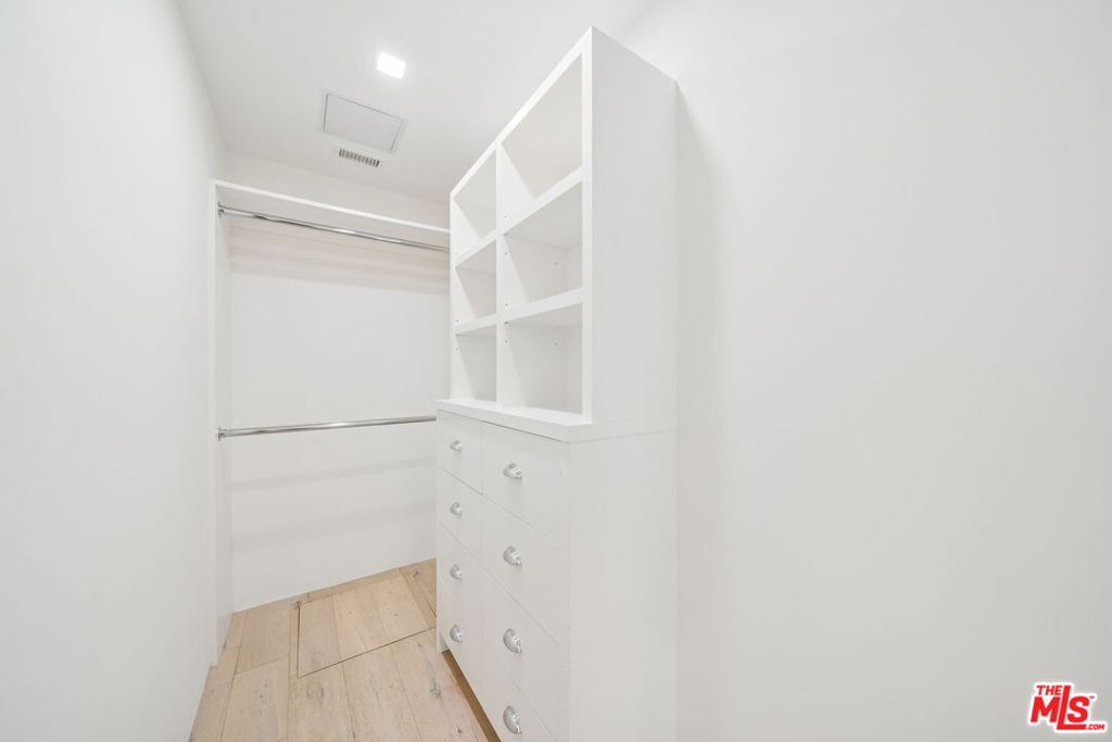 633 Palms Boulevard Property Photo 17