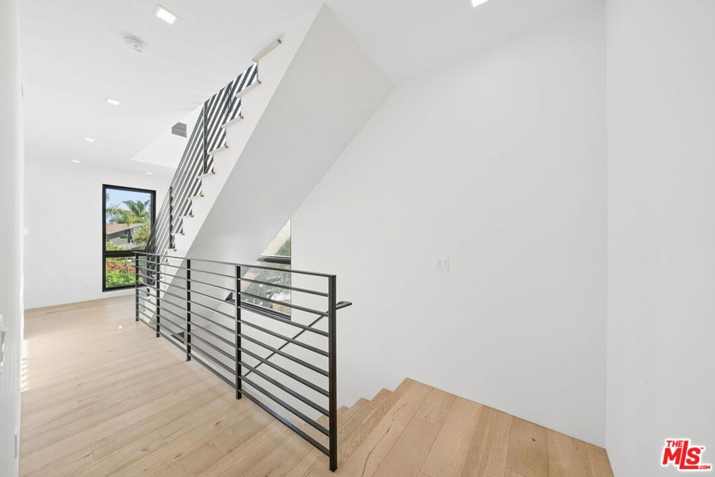 633 Palms Boulevard Property Photo 19