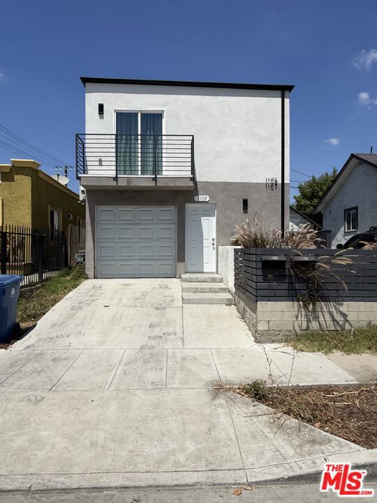 1105 E 103rd Place Property Photo 1