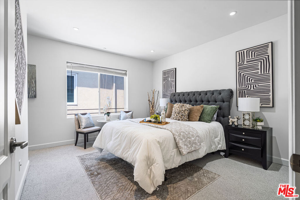 1540 Amherst Avenue Ph2 Property Photo 10