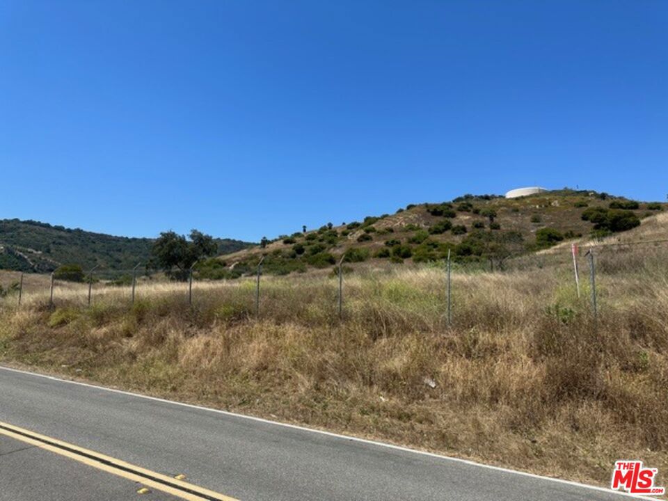 20940 Carancho Road Property Photo 2