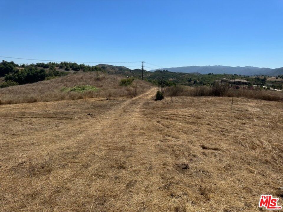 20940 Carancho Road Property Photo 9