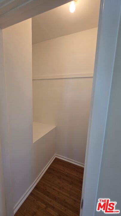 10323 Samoa Avenue Property Photo 14