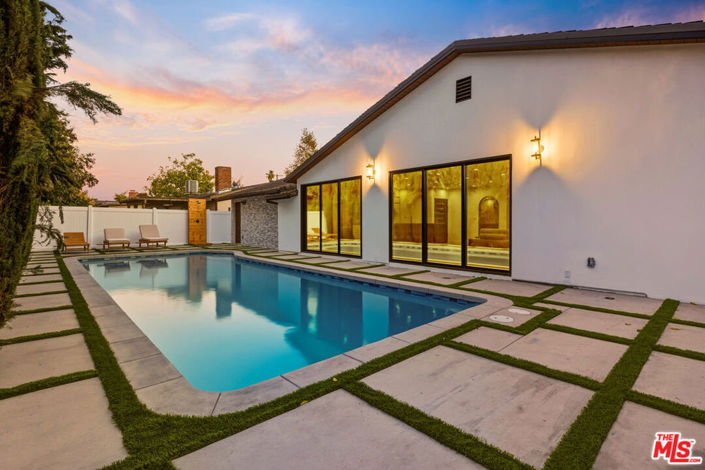 16823 Valerio Street Property Photo 2