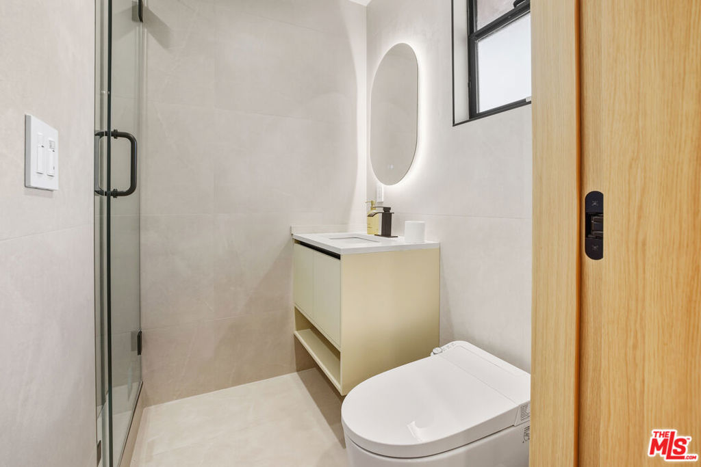16823 Valerio Street Property Photo 31
