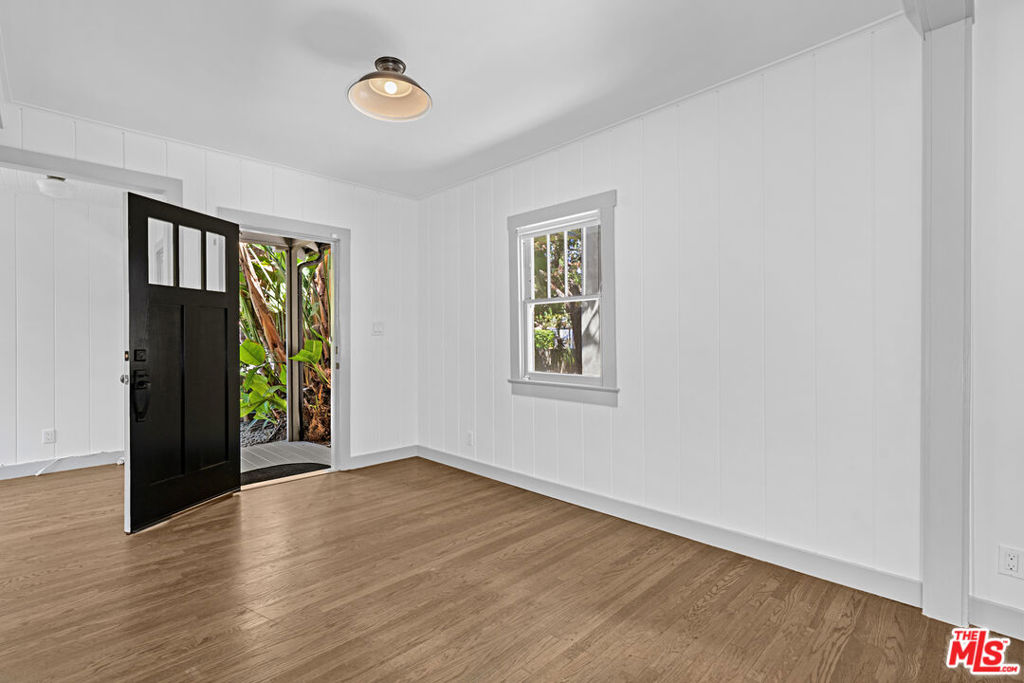 30 Fleet Street Property Photo 10
