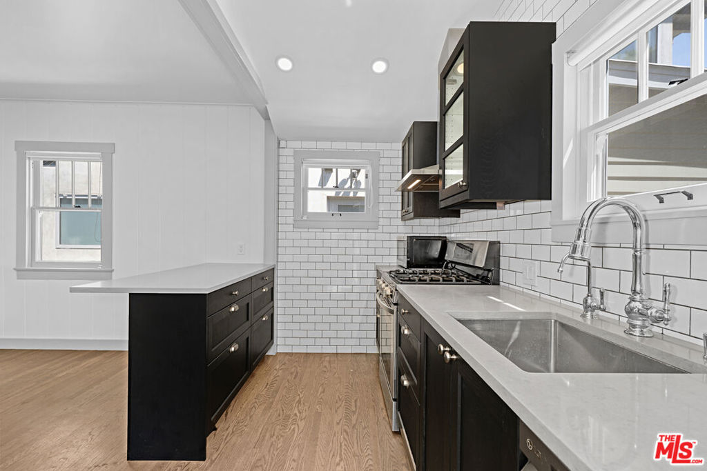 30 Fleet Street Property Photo 22