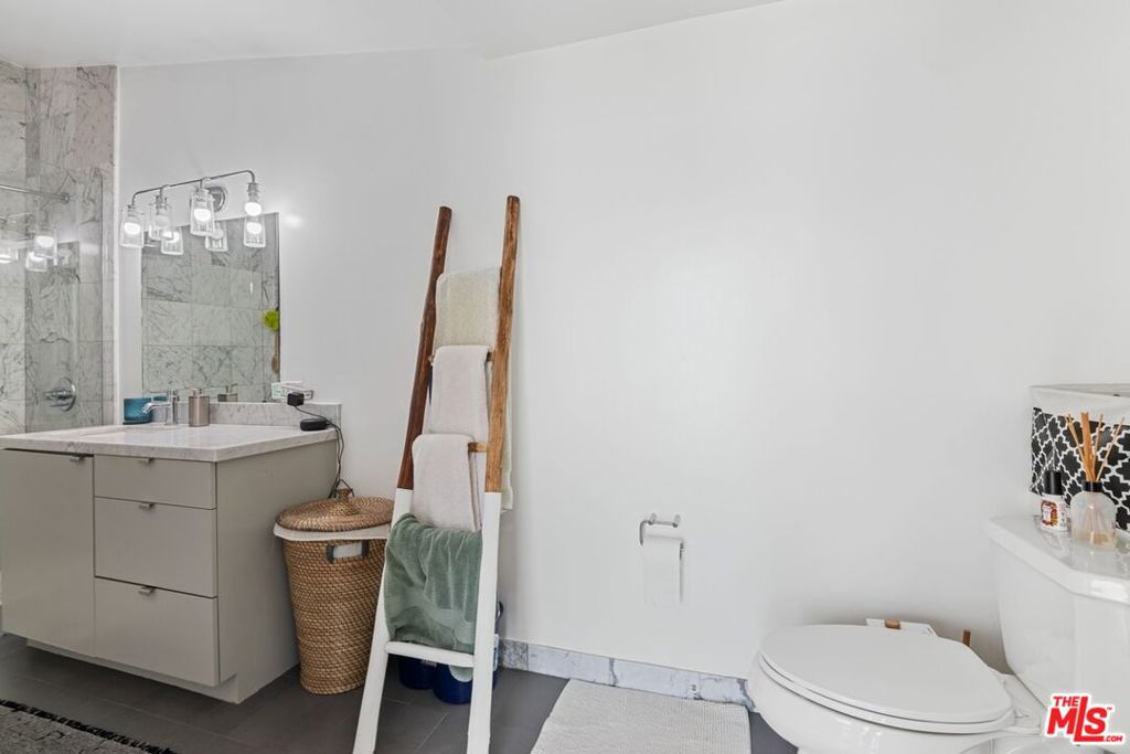 700 Main Street 17 Property Photo 12