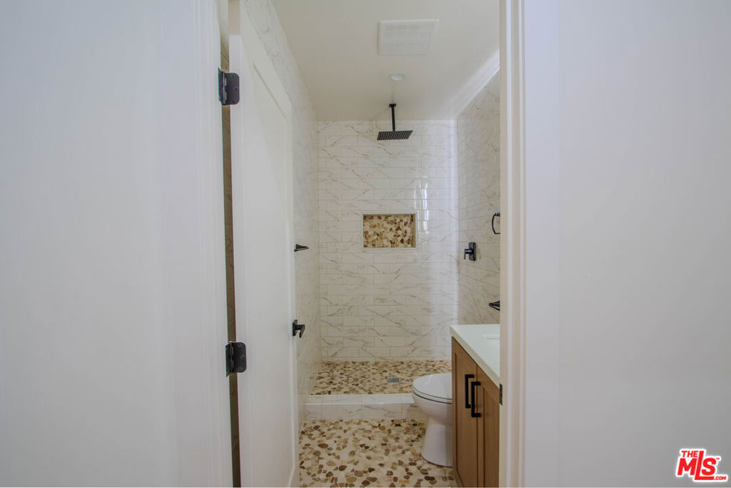 225 E Aeroplane Boulevard Property Photo 24