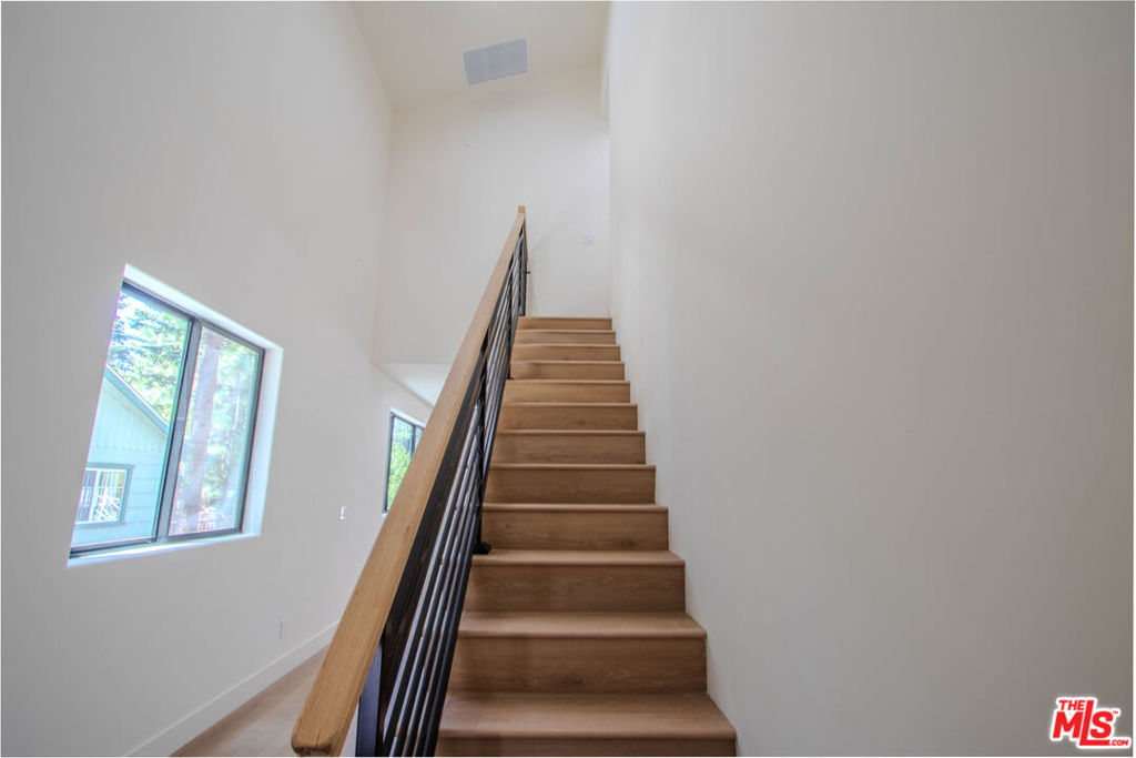 225 E Aeroplane Boulevard Property Photo 26