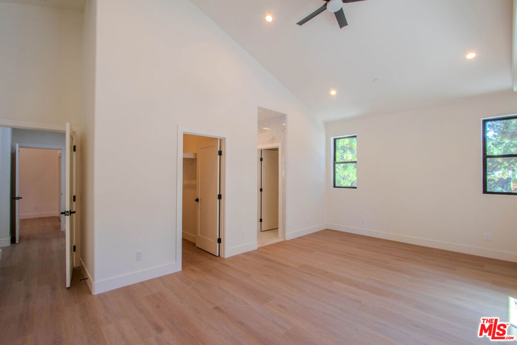225 E Aeroplane Boulevard Property Photo 29