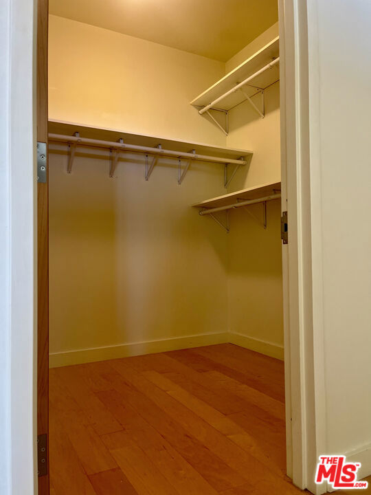 1100 S Hope Street 1704 Property Photo 22