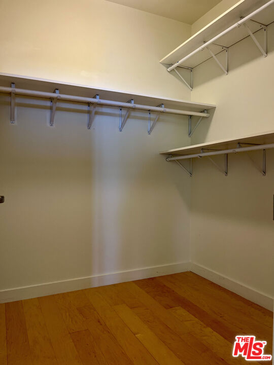 1100 S Hope Street 1704 Property Photo 23
