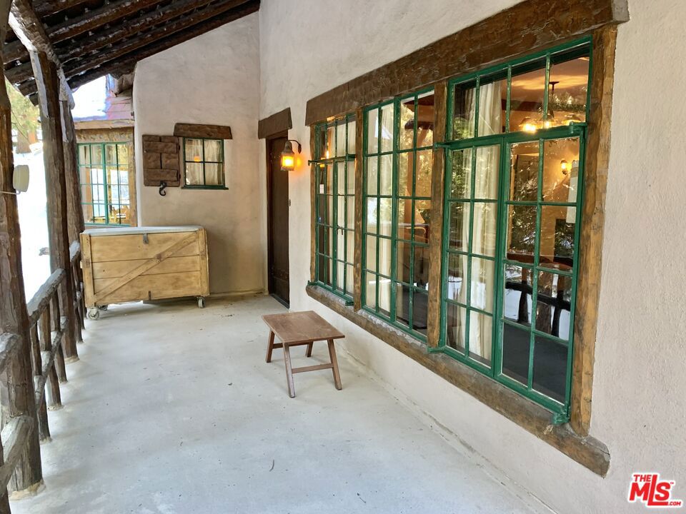 28832 Sycamore Drive Property Photo 3