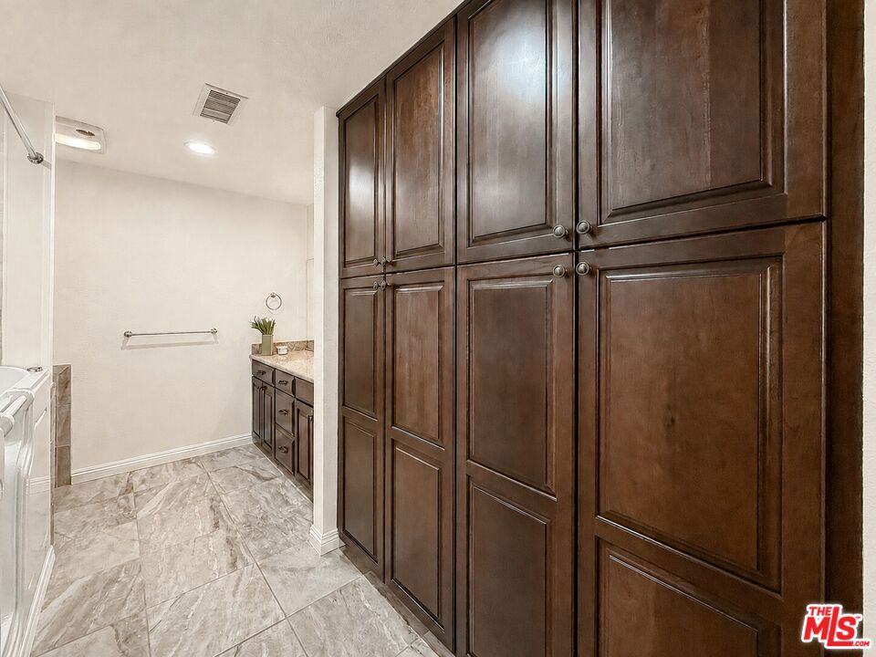 20151 Village 20 Property Photo 18