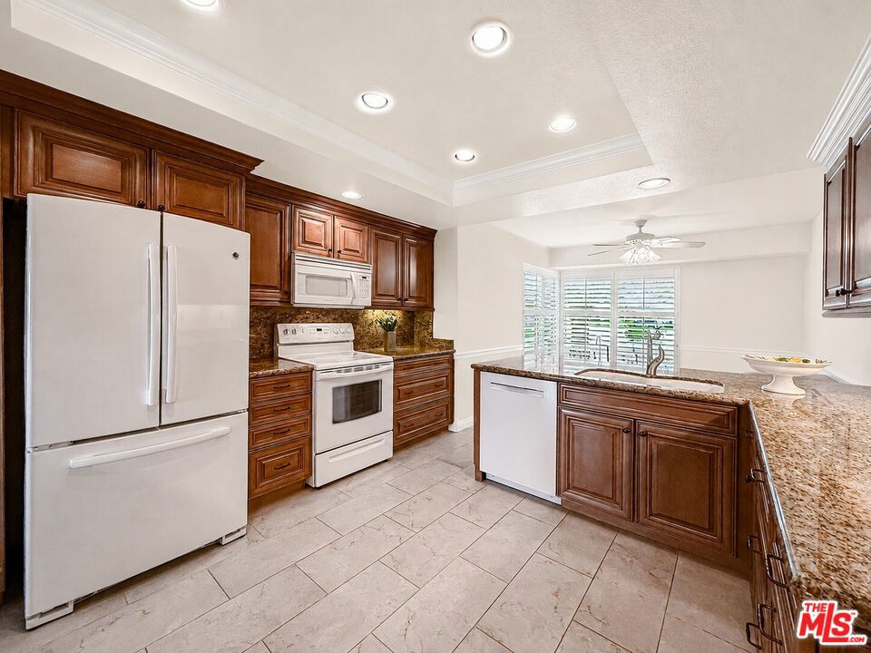 20151 Village 20 Property Photo 22