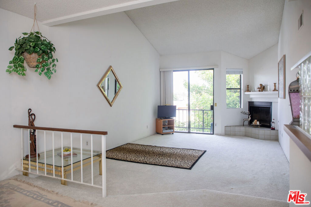 6323 Reseda Boulevard 44 Property Photo 3