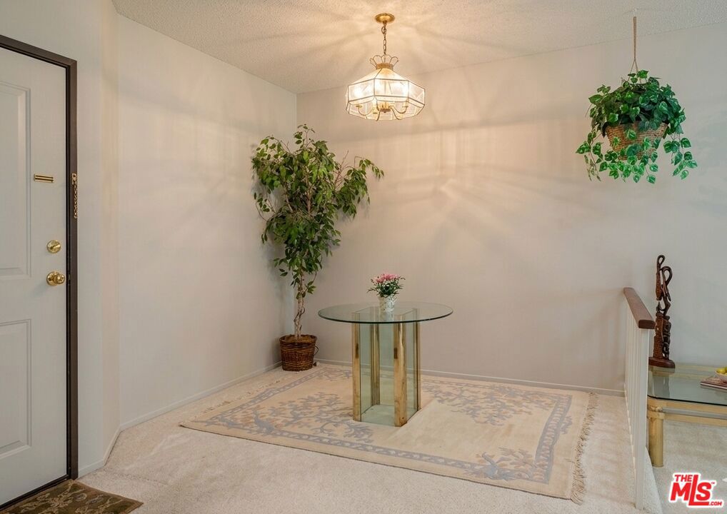 6323 Reseda Boulevard 44 Property Photo 6