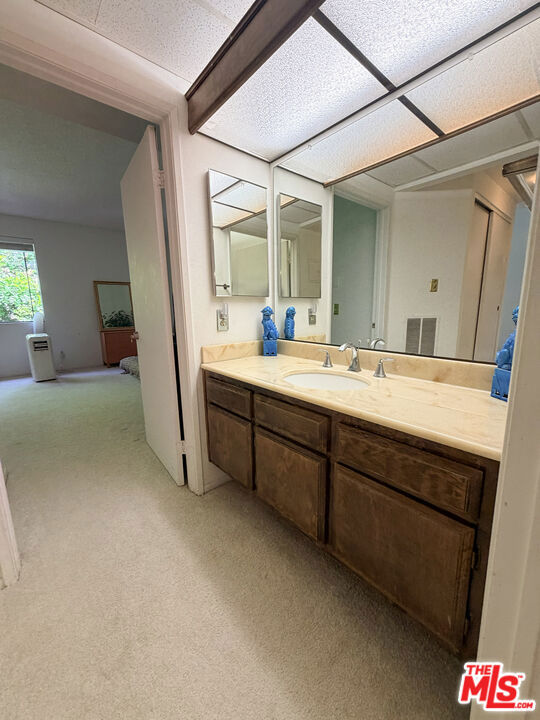6323 Reseda Boulevard 44 Property Photo 12