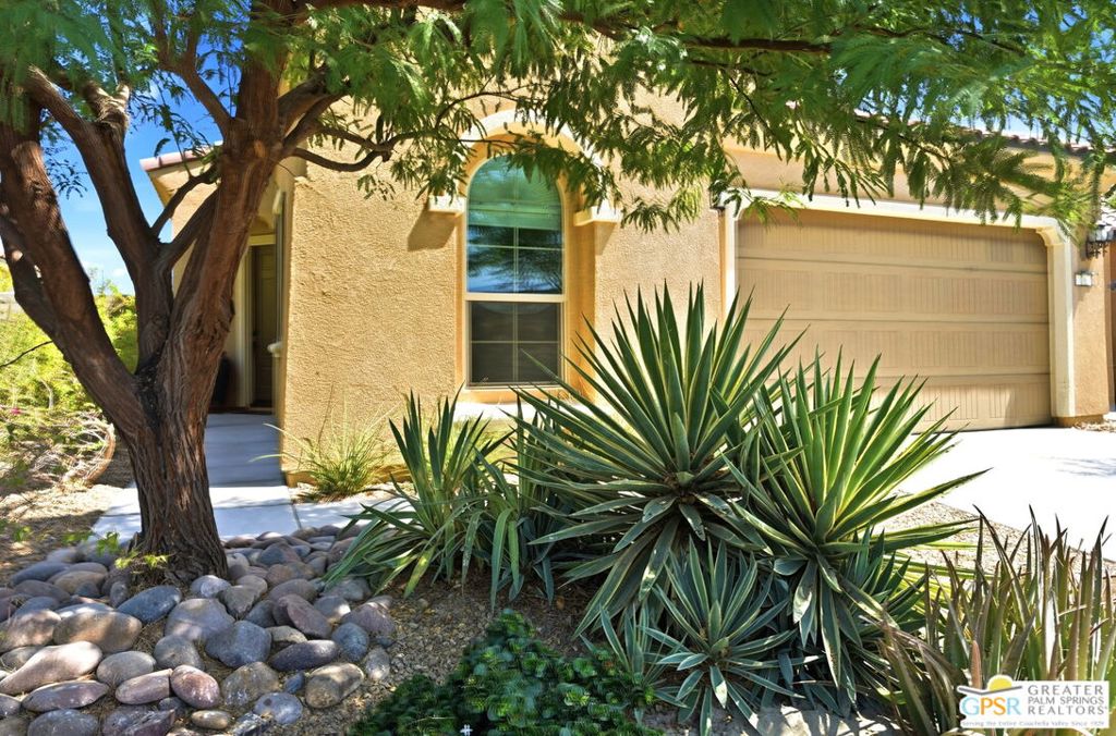 76 Burgundy Property Photo 11