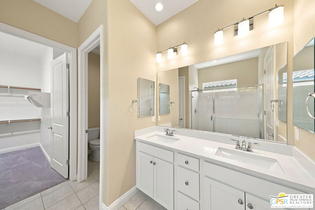 76 Burgundy Property Photo 20