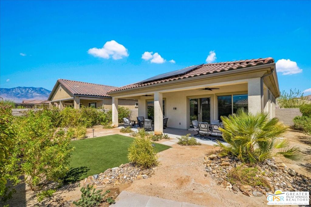 100 Zinfandel Property Photo 24