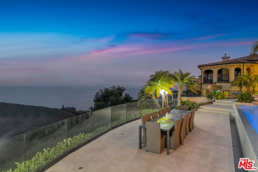 8 Saint Tropez Property Photo 5