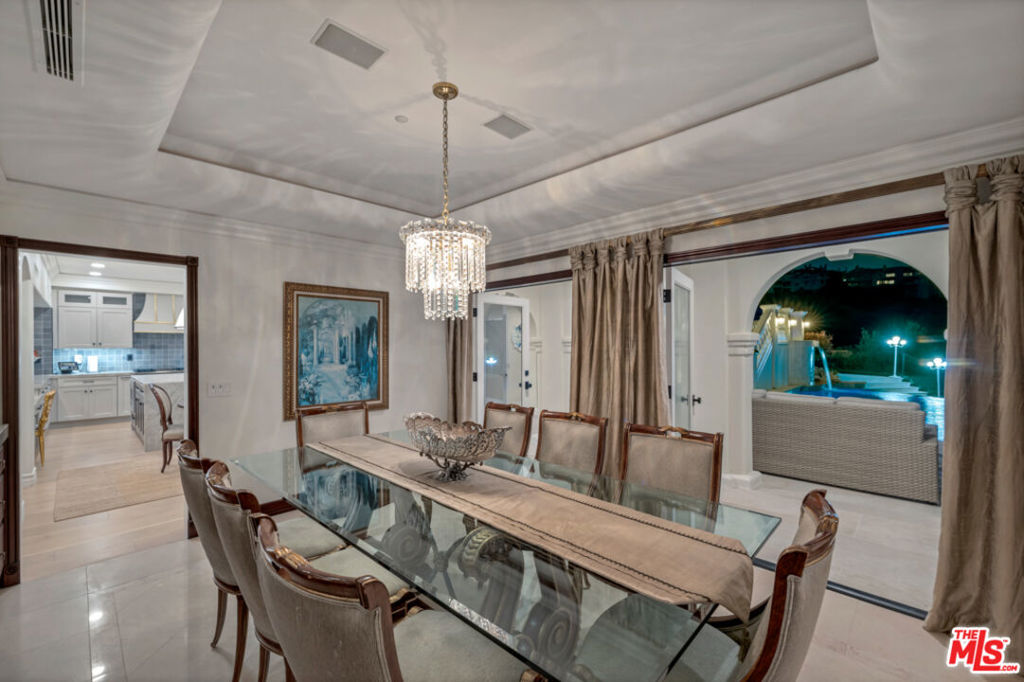 8 Saint Tropez Property Photo 17