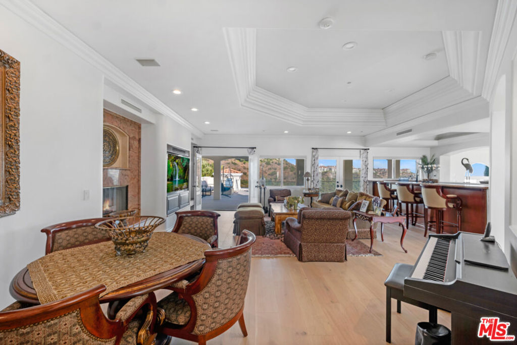 8 Saint Tropez Property Photo 27