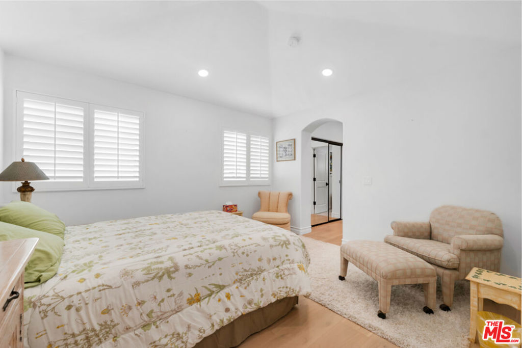 8 Saint Tropez Property Photo 47
