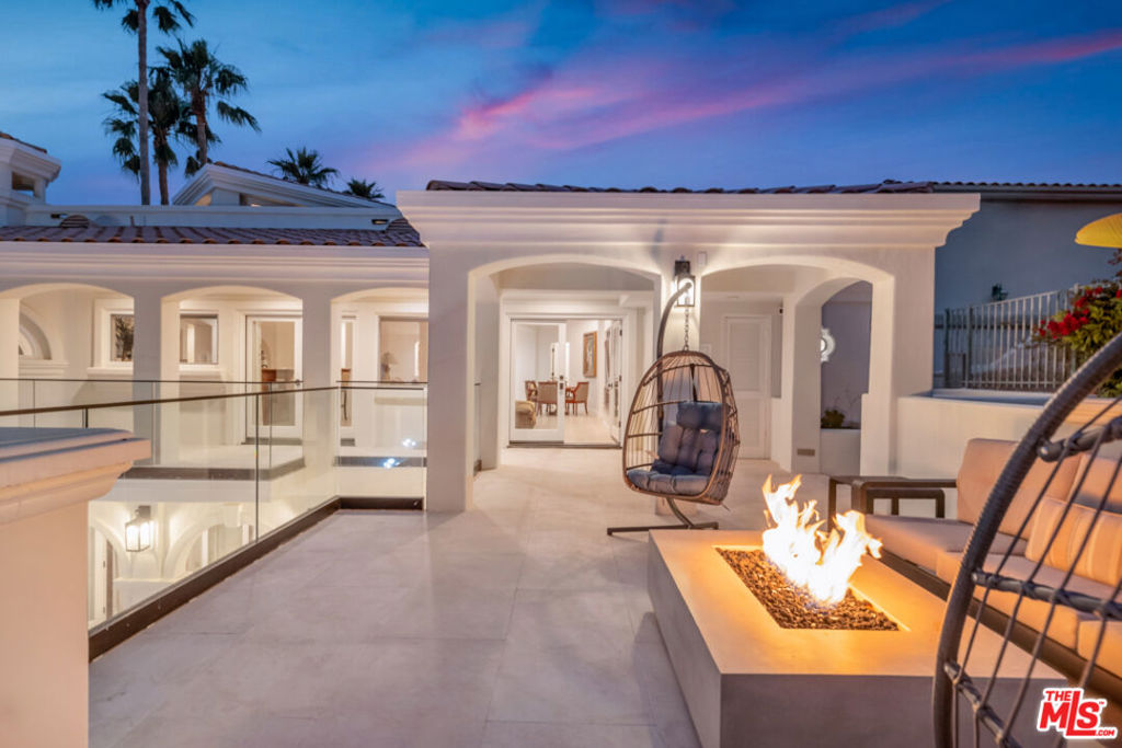 8 Saint Tropez Property Photo 63