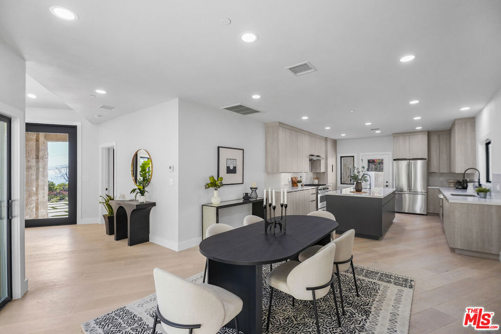 23813 Harbor Vista Drive Property Photo 4