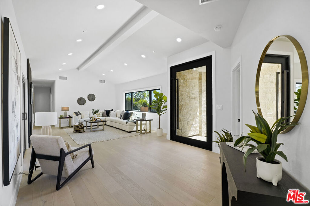 23813 Harbor Vista Drive Property Photo 10